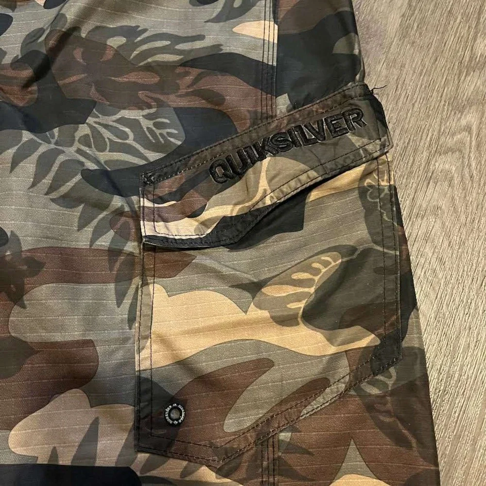 Quiksilver board shorts